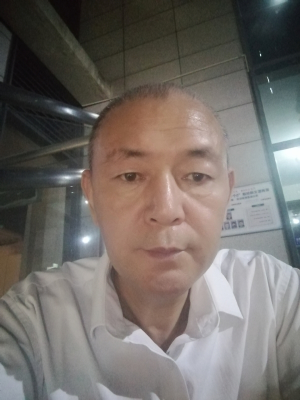 老李的第一张照片--珠海王婆说媒