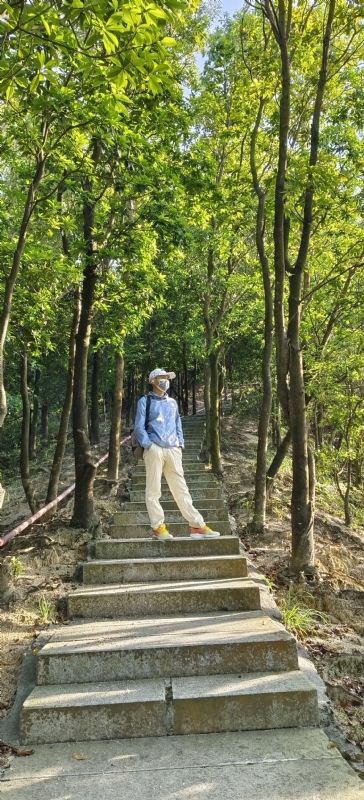 书衣的第三张照片--珠海王婆说媒